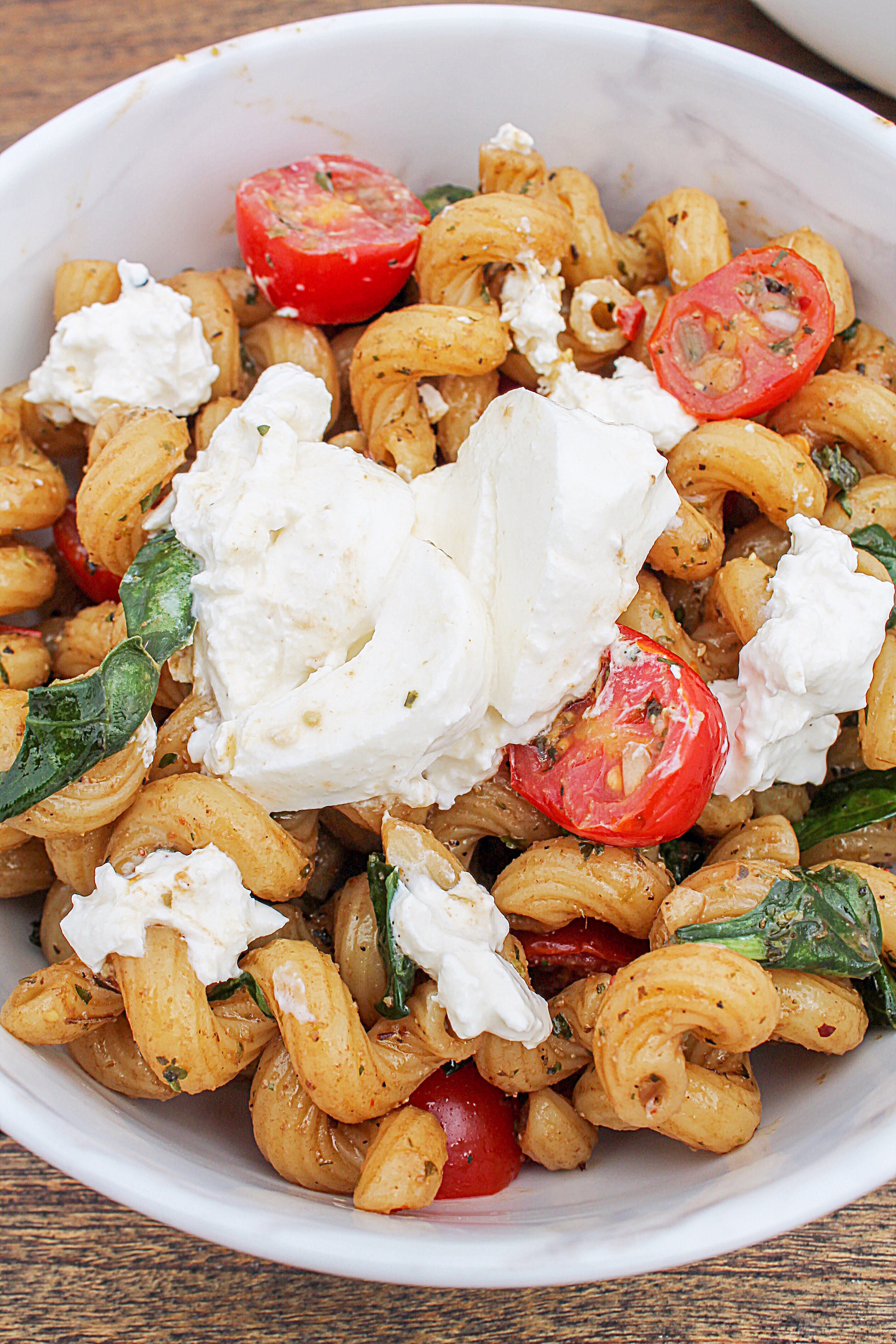 Pesto & Truffle Pasta Salad w/ Burrata – Pixels and Plates